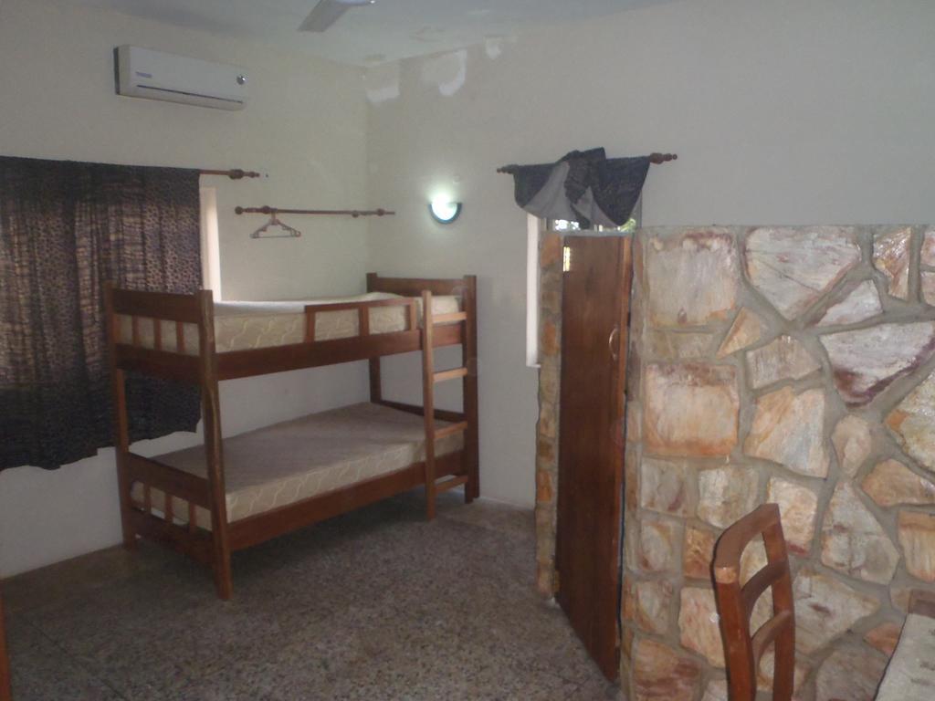 The Sleepy Hippo Hotel Accra Extérieur photo