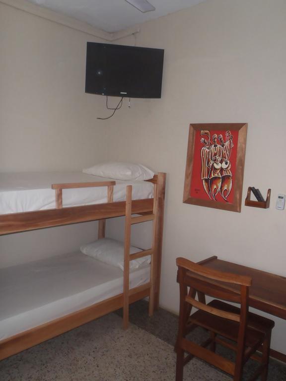 The Sleepy Hippo Hotel Accra Extérieur photo
