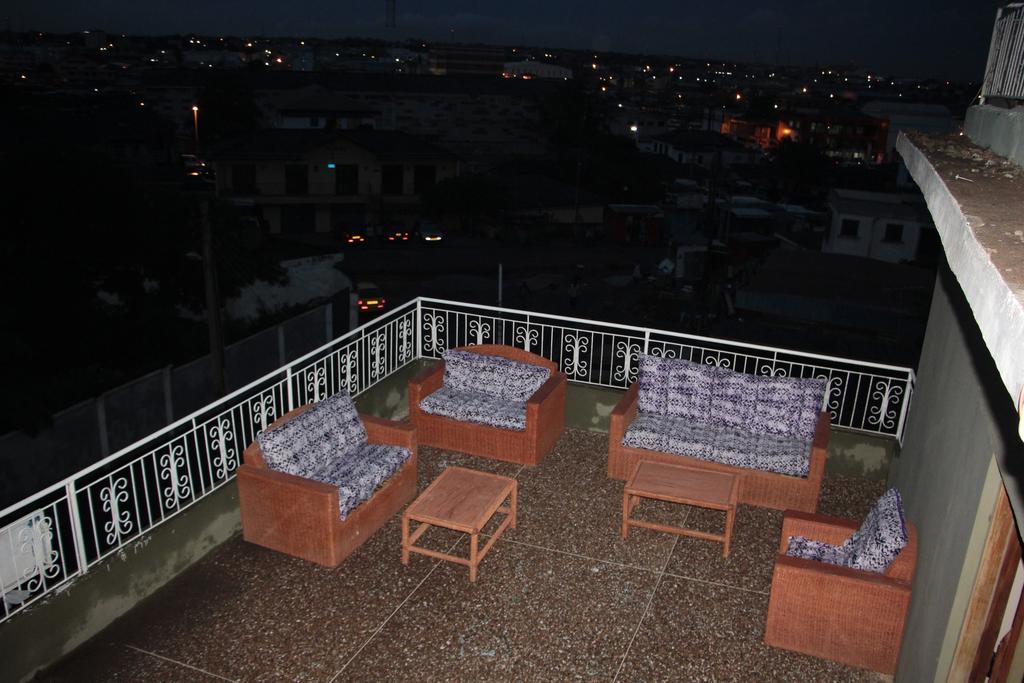 The Sleepy Hippo Hotel Accra Extérieur photo
